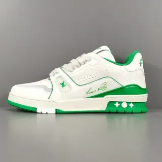 Louis Vuitton LV Trainer Tênis Lifestyle Branco Verde Couro Superior Costuras Contrastantes E Acentos