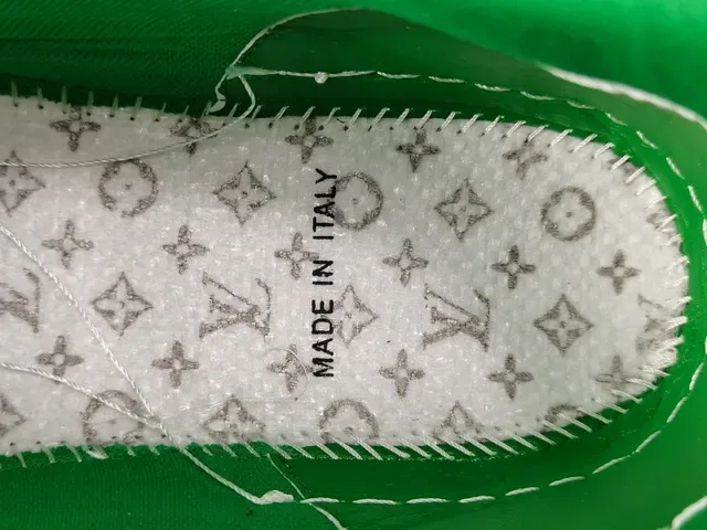 Louis Vuitton LV Trainer White Green Leather Upper Contrast Stitching And Accents Lifestyle Sneakers 3