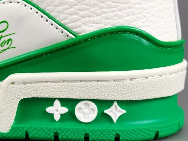 Louis Vuitton LV Trainer White Green Leather Upper Contrast Stitching And Accents Lifestyle Sneakers 7