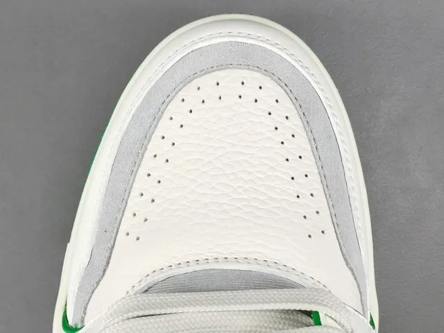 Louis Vuitton LV Trainer White Green Leather Upper Contrast Stitching And Accents Lifestyle Sneakers 10