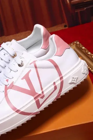 Louis Vuitton LV Trainer White Pink Low-Top Leather Upper Lifestyle Sneakers 9