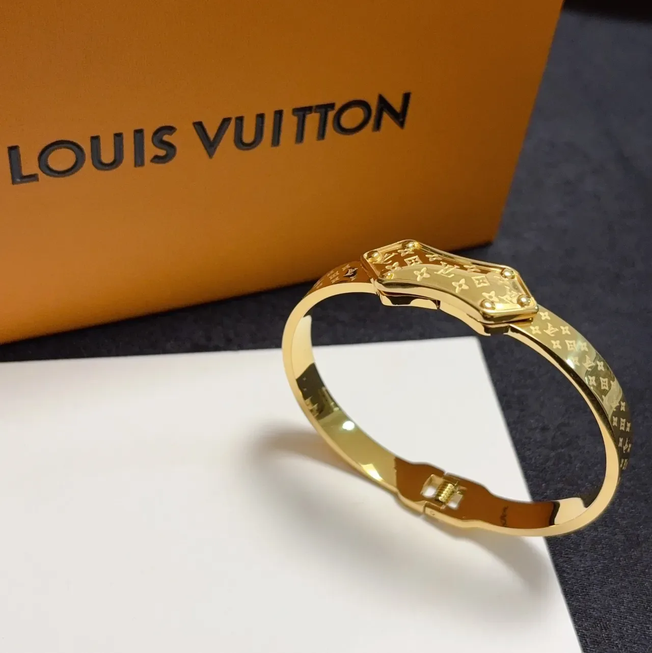 Louis Vuitton Monogram Bangle Gold-Tone Metal Bracelet 6