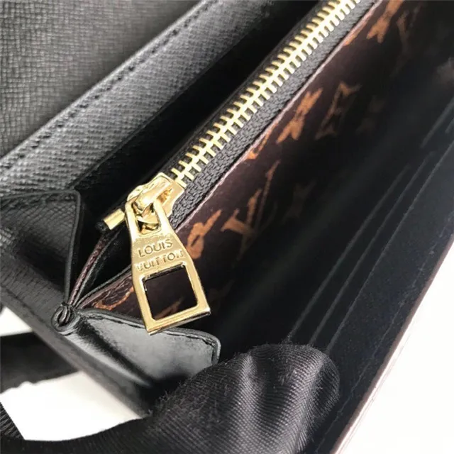 Louis Vuitton Monogram Canvas এবং লাল চামড়ার লম্বা ওয়ালেট 3