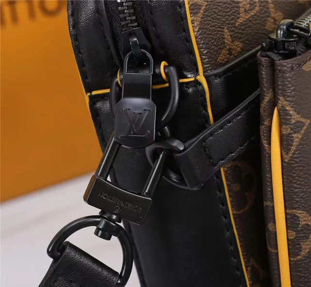 Louis Vuitton Monogram Canvas Yellow Trim Messenger Bag 4