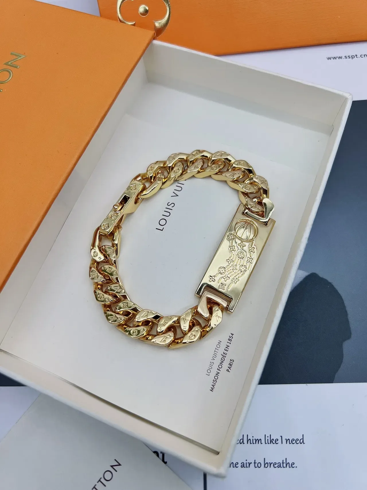 Louis Vuitton Monogram Chain Gold-Tone Curb Link Bracelet 7