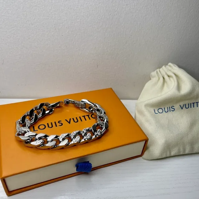 Louis Vuitton Monogram Curb-Link Silver Bracelet 4