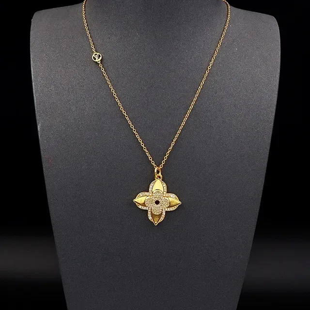 Louis Vuitton Monogram Flor Gold-Tone Pavé Cristal Colar 7