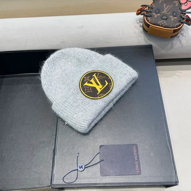 Louis Vuitton Monogram Patch Gray Knit Beanie 4