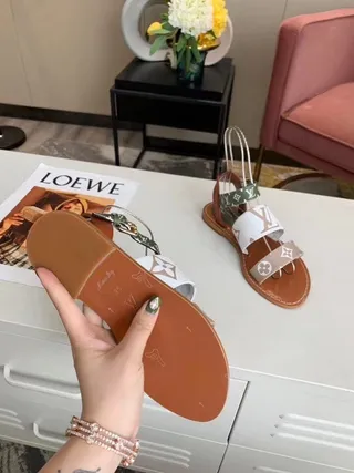 Louis Vuitton estampado de monograma multi-cinta sandalias planas casuales 3