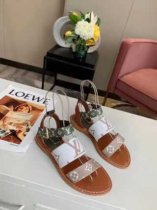 Louis Vuitton estampado de monograma multi-cinta sandalias planas casuales 4