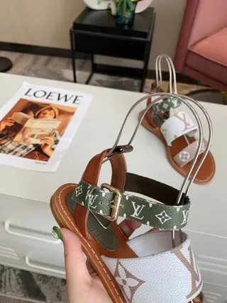 Louis Vuitton estampado de monograma multi-cinta sandalias planas casuales 5