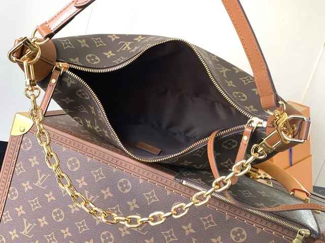 Louis Vuitton Moon Crescent Silhouette Monogram Brown Beige Chain Bag 3