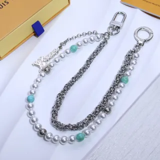 Louis Vuitton Collier perles et turquoises chaîne perlée
