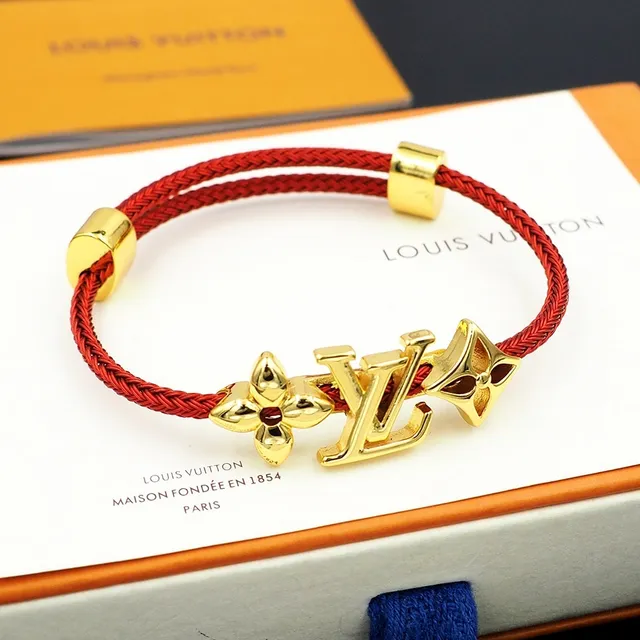 Louis Vuitton bracelete de cordão trançado vermelho tom dourado monograma flor charme 5