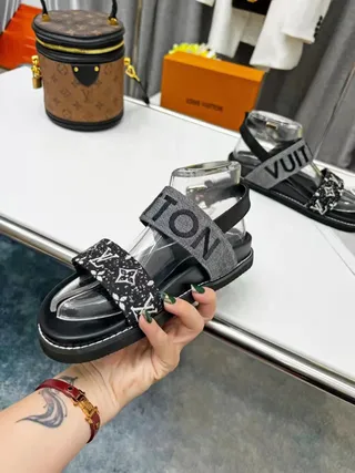 Louis Vuitton Run Away Noir Gris Multi-sangle Semelle Transparente Sandales Casual 3