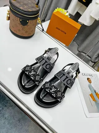 Louis Vuitton Run Away Noir Gris Multi-sangle Semelle Transparente Sandales Casual 6