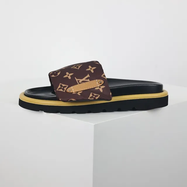 Louis Vuitton Run Away Monogram Canvas Slippers 9