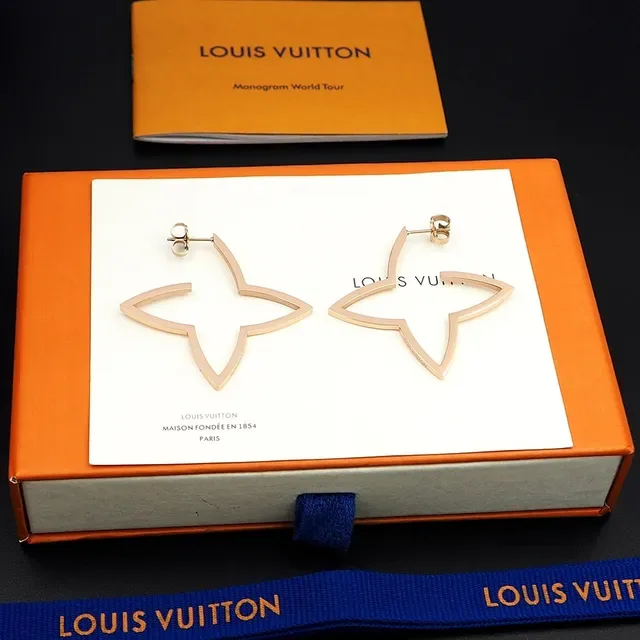 Louis Vuitton Star Gold Outline Hollow Geometric Earrings 5