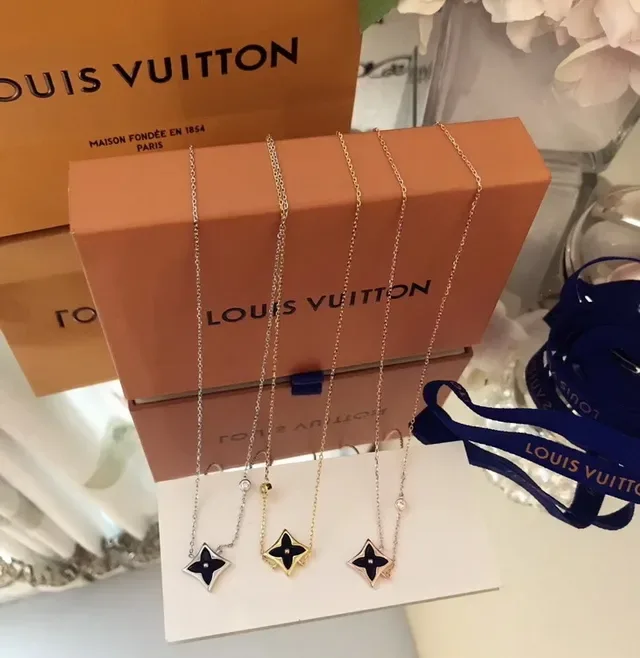 Louis Vuitton Star Pendant Gold Black Enamel-Filled Monogram Necklace 2