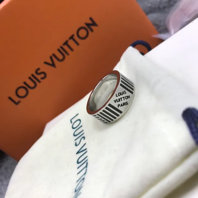 Louis Vuitton Striped Enamel Ring Silver and Black Rings 3