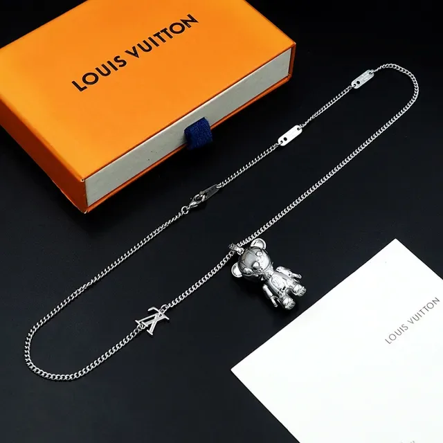 Louis Vuitton Teddy Bear Polished Silver Necklace 8