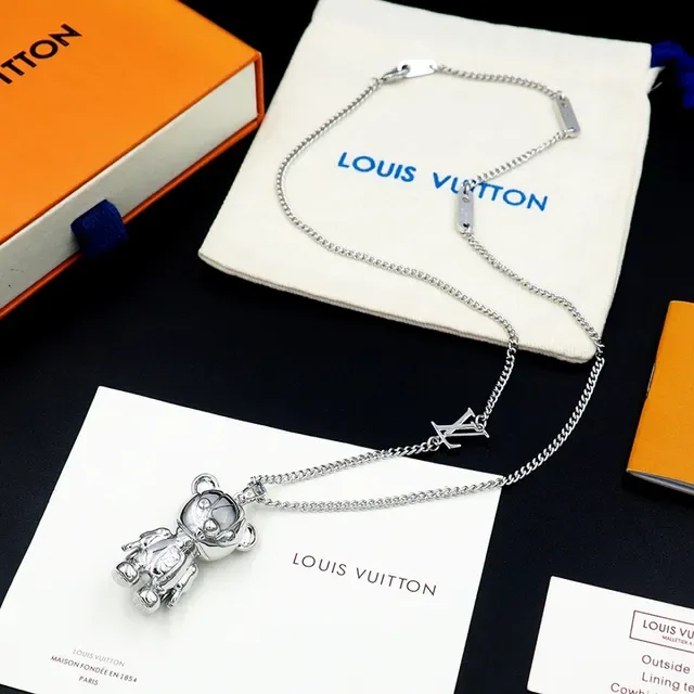 Louis Vuitton Teddy Bear Polished Silver Necklace 11