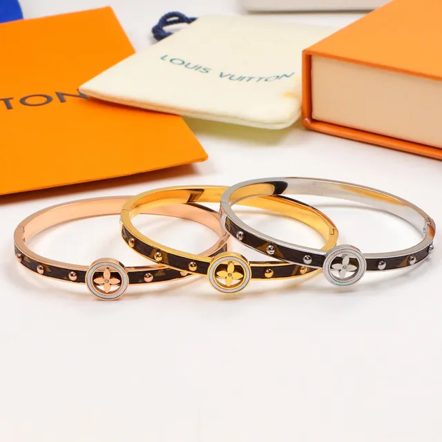 Louis Vuitton Twist Monogram Canvas Rivet Bracelet 7