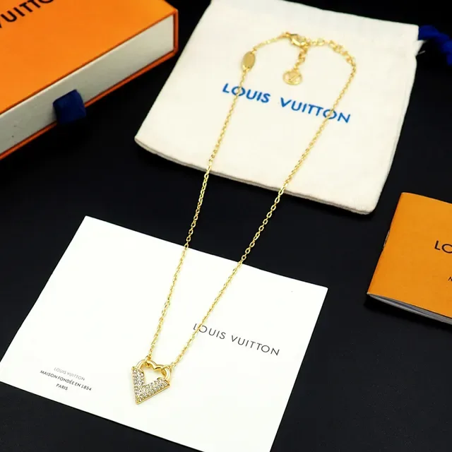 Louis Vuitton V Heart Pavé Crystal Gold-Tone Necklace 5