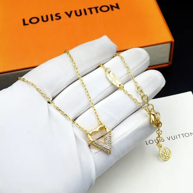 Louis Vuitton V Heart Pavé Crystal Gold-Tone Necklace 6