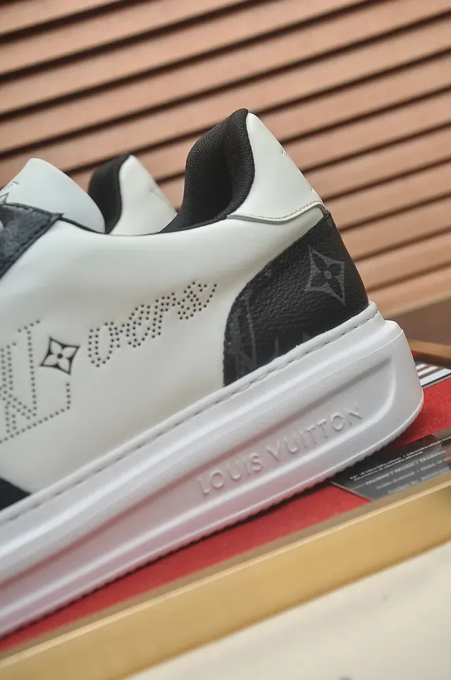 Louis Vuitton White Black Low-Top Leather-and-Monogram Lifestyle Sneakers 2