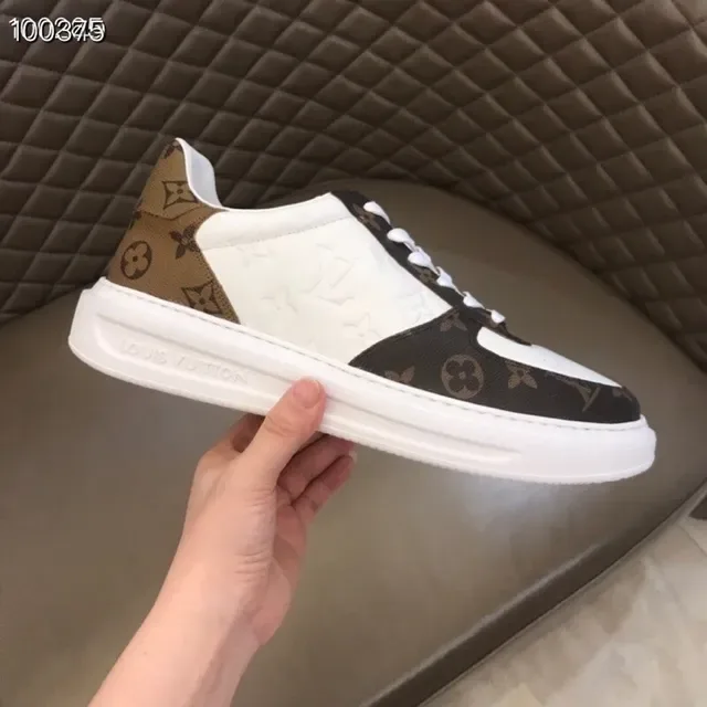 Louis Vuitton White Brown Low-Top Monogram Canvas Lifestyle Sneakers 5