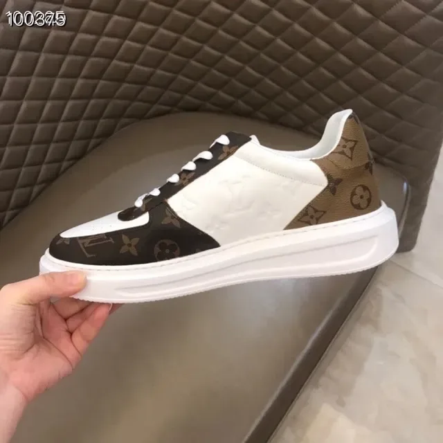 Louis Vuitton White Brown Low-Top Monogram Canvas Lifestyle Sneakers 6