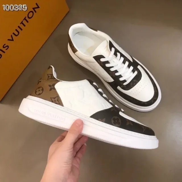 Louis Vuitton White Brown Low-Top Monogram Canvas Lifestyle Sneakers 8