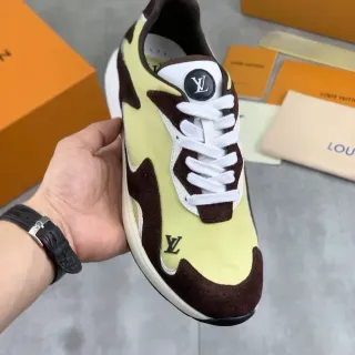 Louis Vuitton Zapatillas Lifestyle Amarillo Marrón Asimétricas con Paneles de Ante y Tela