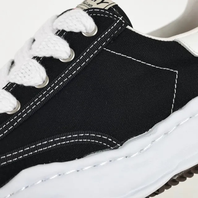 Maison Margiela Black White Deconstructed Wrinkled Toe Cap Lifestyle Sneakers 6