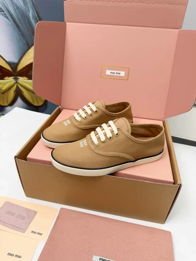 Miu Miu Beige White Low-Top Canvas Upper Sneakers 5