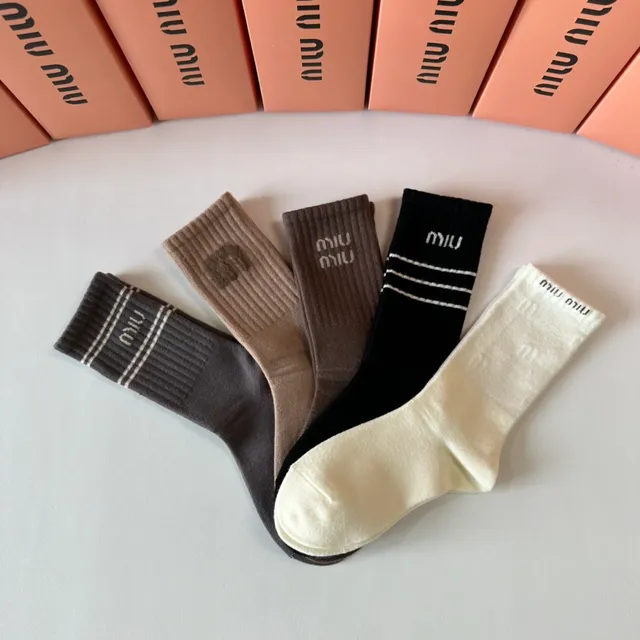 Miu Miu Logo-Embroidered Crew Socks 5