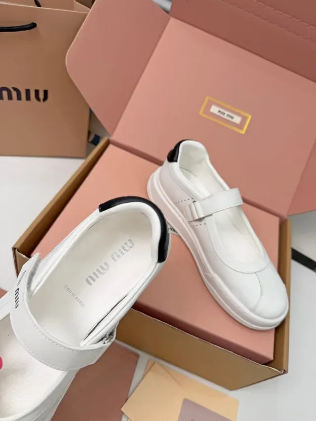 Miu Miu White Black Leather Single Strap Mary Jane Shoes 2