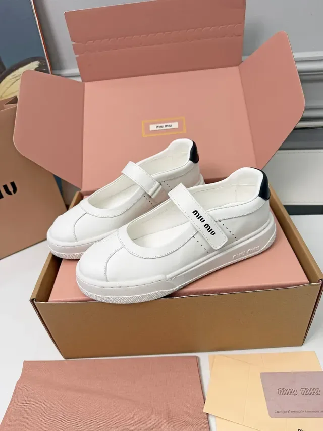 Miu Miu White Black Leather Single Strap Mary Jane Shoes 5