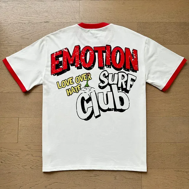 تي شيرت Mixed Emotion أبيض وأحمر بطباعة جرافيك وخط متآكل 4