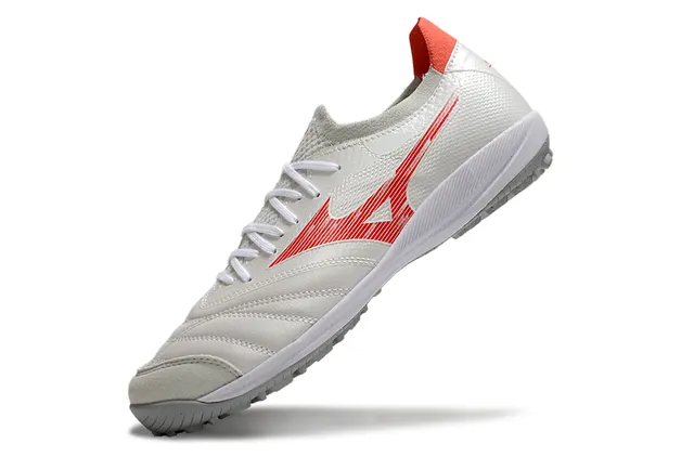 Mizuno أحذية كرة القدم أبيض أحمر منخفضة مربوطة بالأربطة بطبقة شبكية اصطناعية للعشب 3