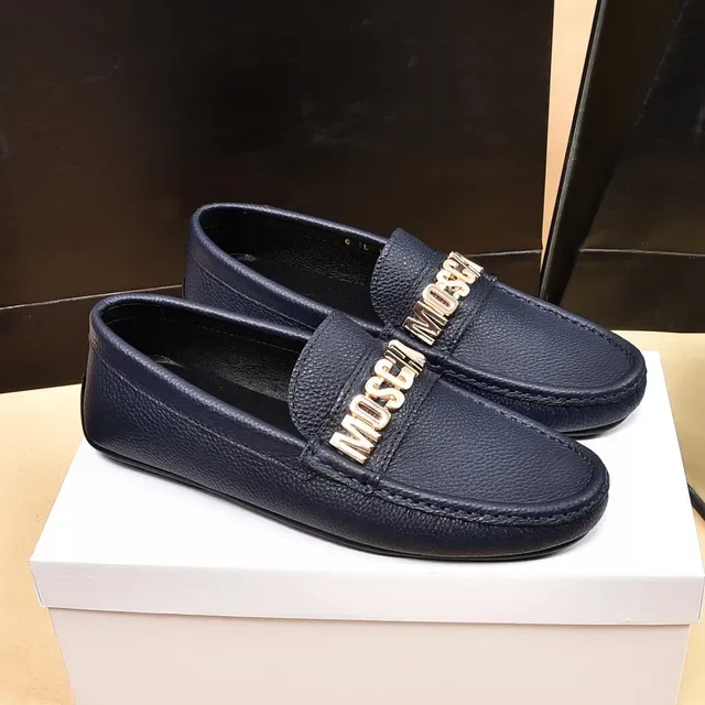 Moschino Logo-Strap Loafer Navy Gold Pebbled Leather Detail Loafer 8