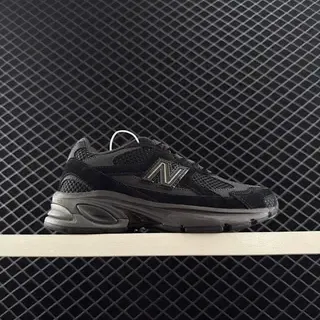 New Balance 2010 Black and Gray Lifestyle Sneakers