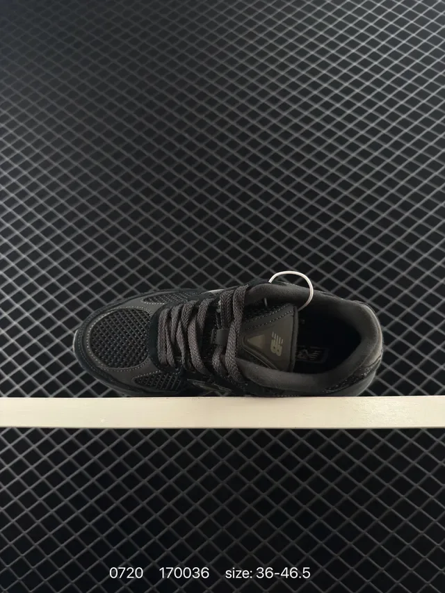 New Balance 2010 Baskets lifestyle noires et grises 4