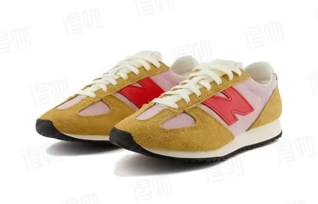 New Balance 327 Jaune moutarde Rose Rouge Sneakers lifestyle 6