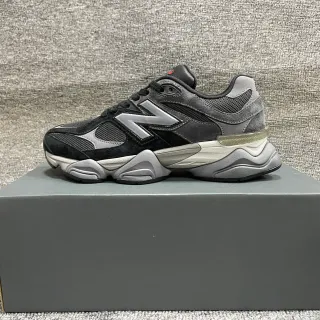 New Balance 9060 حذاء رياضي أسود و رمادي سميك