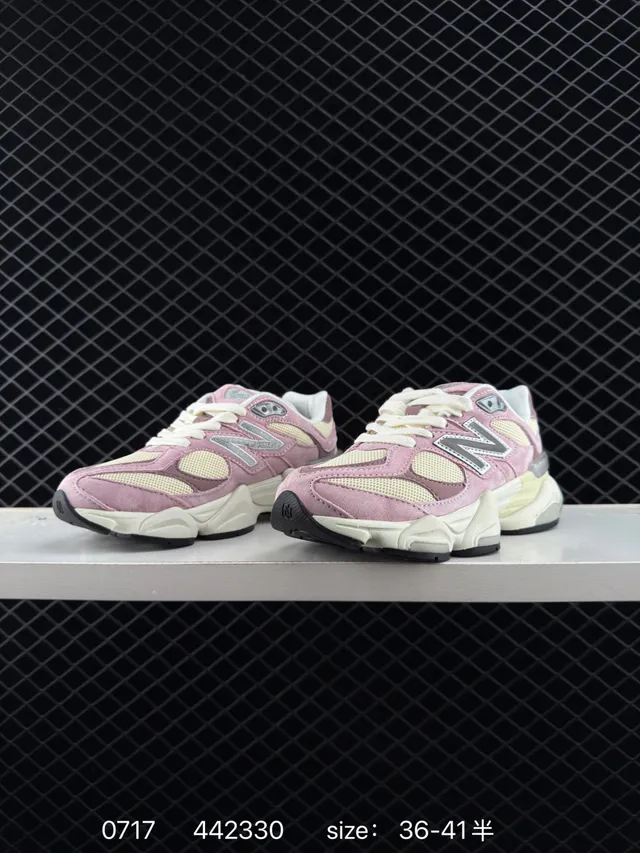 New Balance 9060 حذاء رياضي سميك وردي وكريمي 2