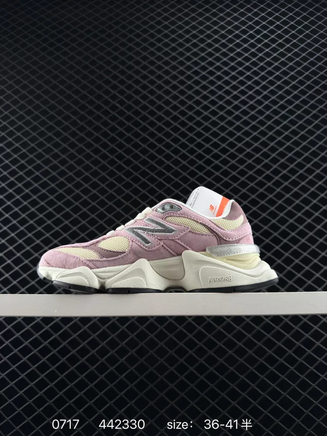 New Balance 9060 حذاء رياضي سميك وردي وكريمي 5
