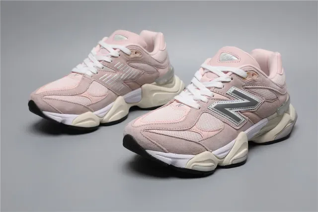 New Balance 9060 Zapatillas Lifestyle Rosa y Blanco 5
