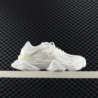 New Balance 9060 白色厚底运动鞋
